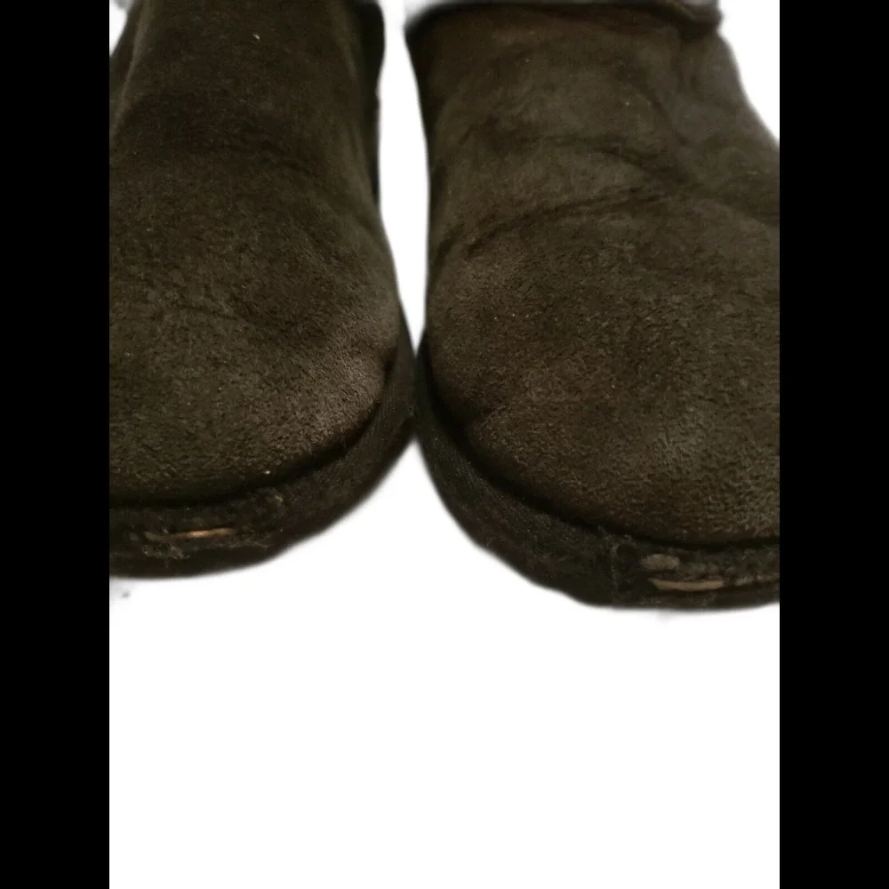 UGG Black Suede Sheepskin Lining Boot SN 5251 Shoes Size 4